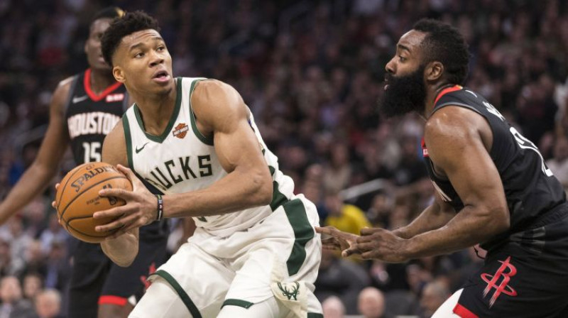 Jannis Adetokunbo un Džeimss Hārdens. Foto: USA Today Sports/Scanpix