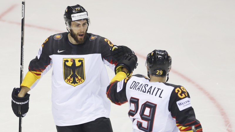 Matīass Plahta un Leons Draizaitls. Foto: AP/Scanpix