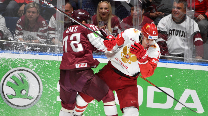 Jānis Jaks cīņā ar Jevgeņiju Malkinu. Foto: Romāns Kokšarovs/F64
