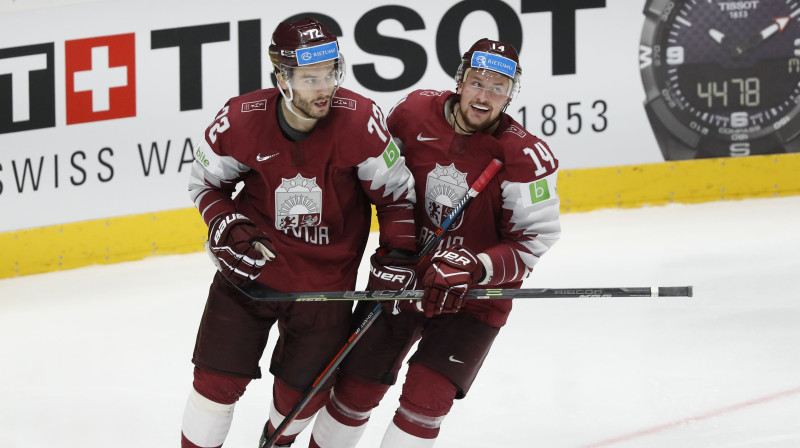 Jānis Jaks un Rihards Bukarts. Foto: Reuters/Scanpix