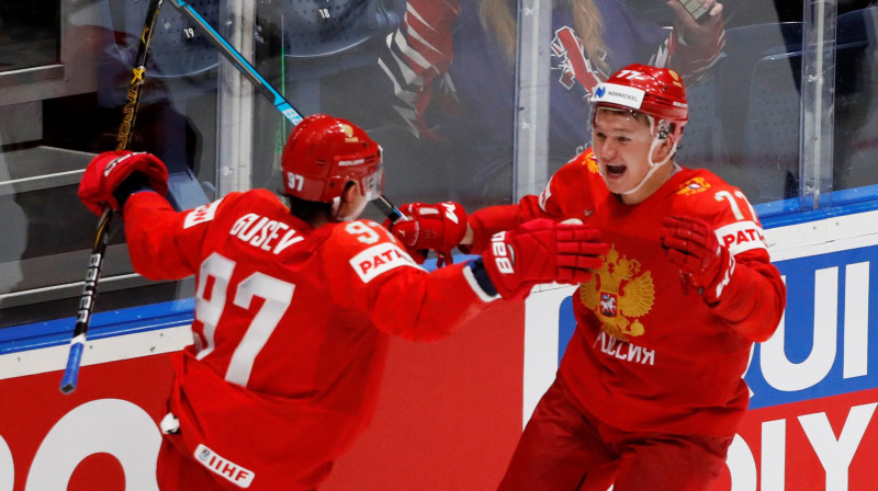 Ņikita Gusevs un Kirils Kaprizovs. Foto: Reuters/Scanpix