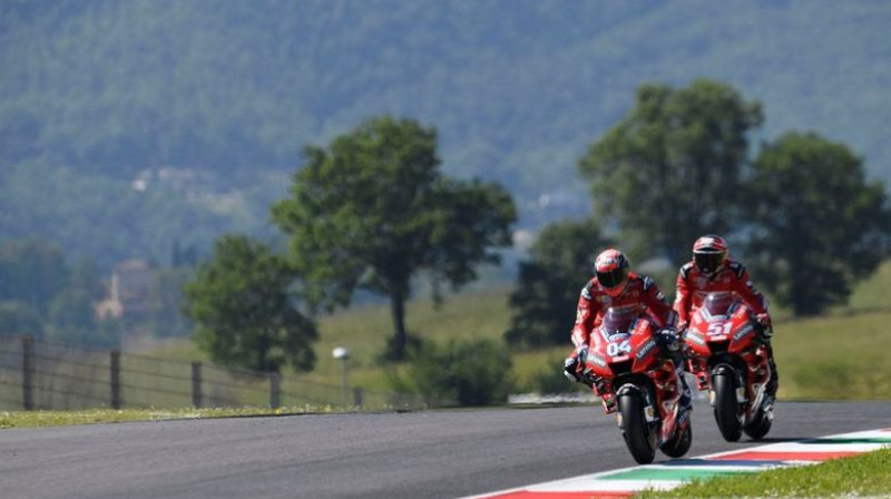 Andreā Doviciozo (priekšplānā). Foto: Motorsport.com