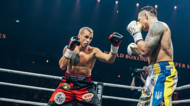 Mairis Briedis cīņā pret Oleksandru Usiku. Foto: World Boxing Superseries