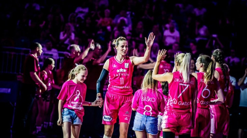 Aija Putniņa. Foto: Romāns Kokšarovs, f64