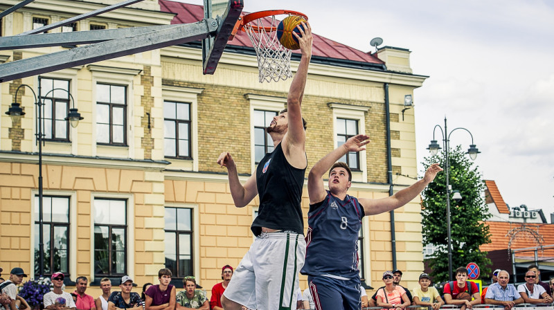 Cēsnieks Dāvis Rozītis cīnās "Ghetto Basket"
Publicitātes foto