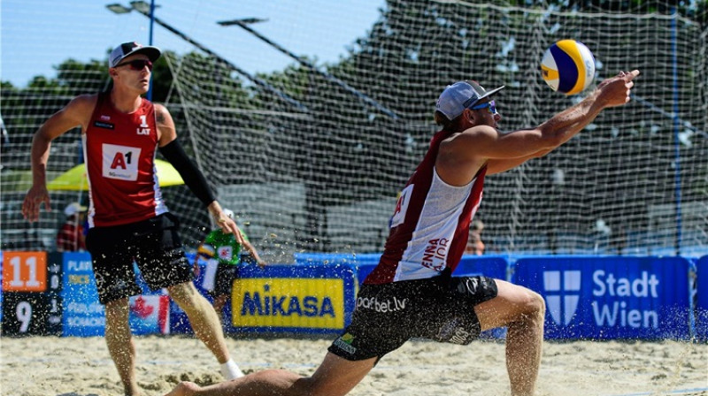 Edgars Točs un Mārtiņš Pļaviņš. Foto: FIVB