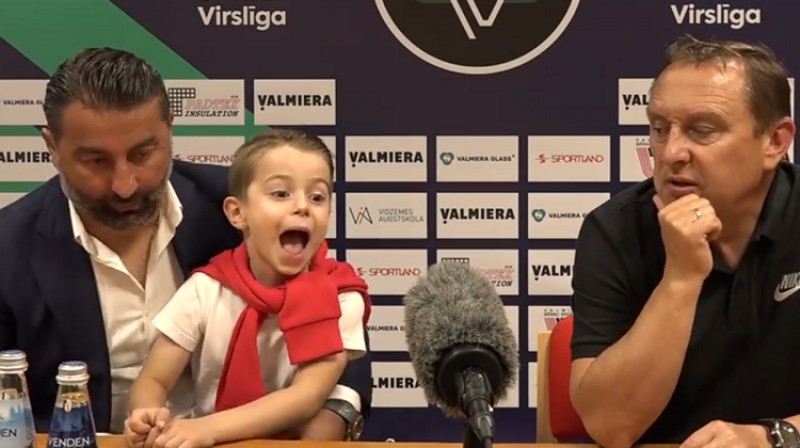 Ekrānšāviņš: Tamazs Pertija ar dēlu, kā arī Oļegs Kubarevs.