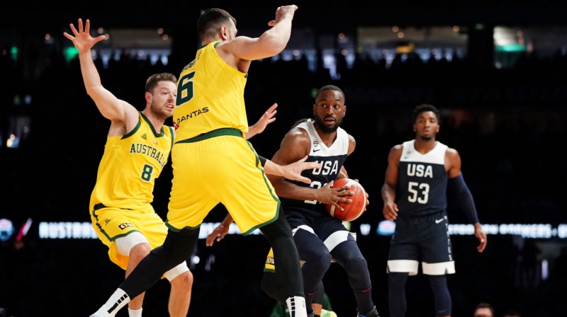 Metjū Delavedova, Endrjū Boguts un Kemba Vokers. Foto: AFP / Scanpix