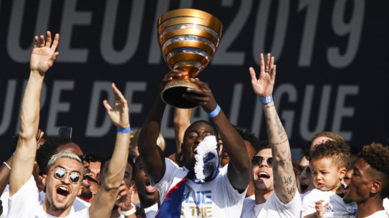 "Strasbourg" futbolisti svin Līgas kausa iegūšanu. Foto: imago images / PanoramiC/Scanpix