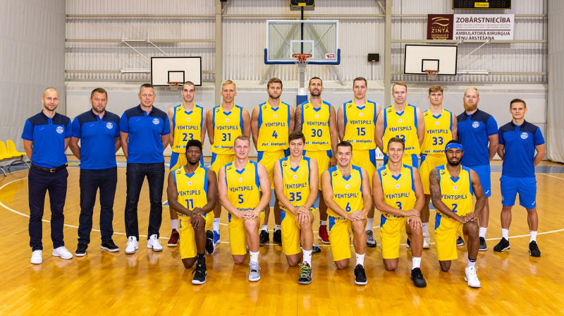 Basketbola klubs "Ventspils" pirms sezonas pirmās spēles. Foto: bkventspils.lv