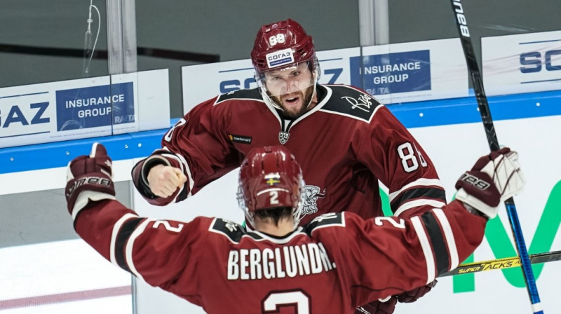 Brendons Makmilans (nr. 88) joprojām ir rezultatīvākais komandā, taču ar punktiem nav izcēlies jau ilgi. Foto: Raimonds Volonts/dinamoriga.lv