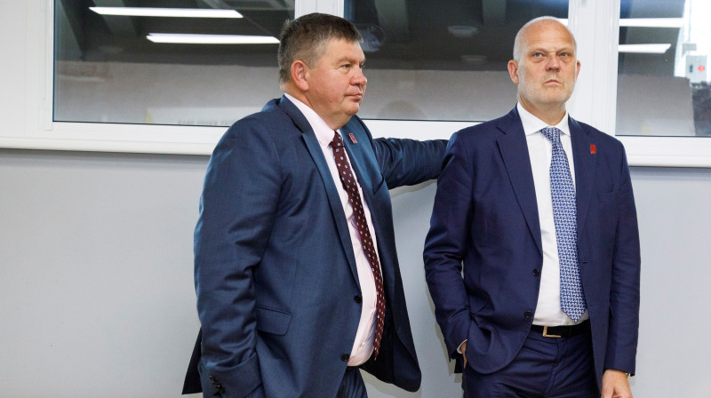 LHF prezidents Aigars Kalvītis un ģenerālsekretārs Viesturs Koziols Latvijas hokeja saimniecību vada jau trīs gadus. Foto: Ģirts Ozoliņš/f64