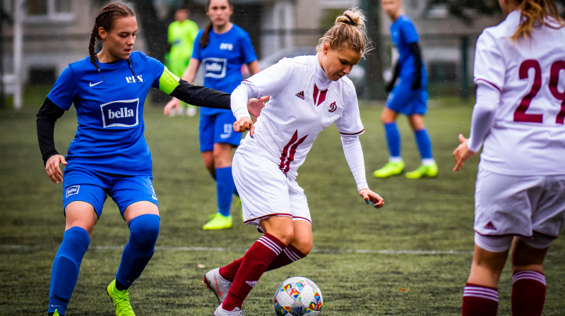 Viktorija Zaičikova pret Olgu Ševcovu / Foto: Nora Krevņeva-Baibakova