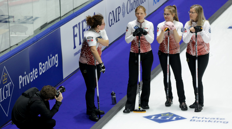 No kreisās: Santa Blumberga, Ieva Krusta, Evelīna Barone, Iveta Staša-Šaršūne
Foto: WCF/Alina Pavlyuchik