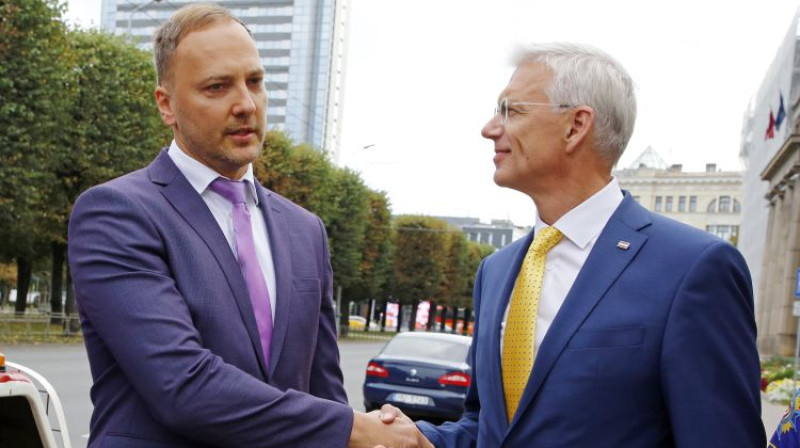 Sandis Ģirģens un Krišjānis Kariņš. Foto: Oksana Džadana/F64