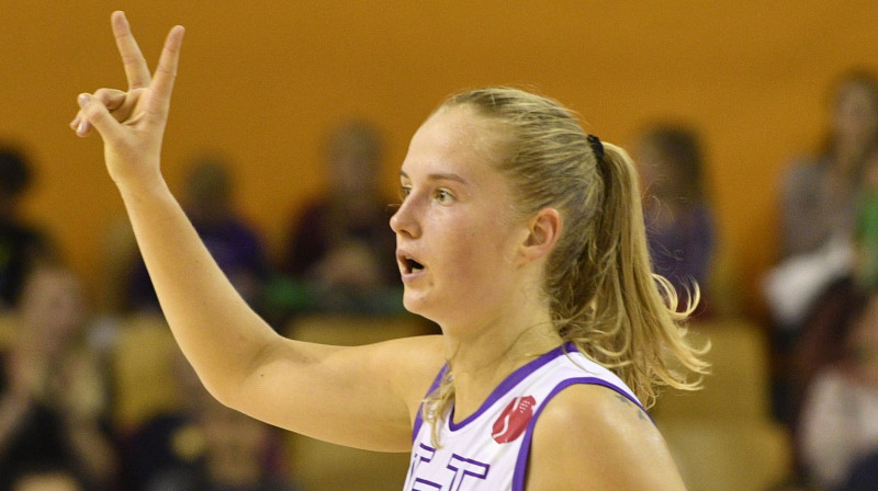 Kate Krēsliņa. Foto: Romāns Kokšarovs, f64