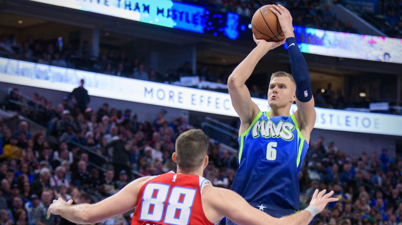 Kristaps Porziņģis metiena brīdī. Foto: USA Today Sports/Scanpix