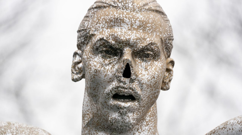Zlatana Ibrahīmoviča statuja Malmē. Foto: TT News Agency / Scanpix