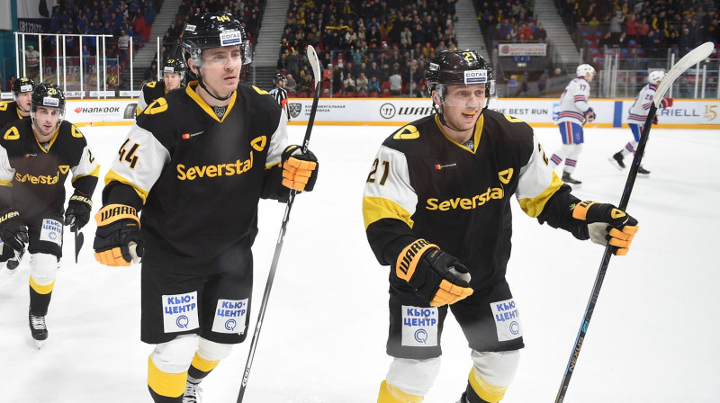 Artūrs Kulda un Vladislavs Kodola. Foto: severstalclub.ru