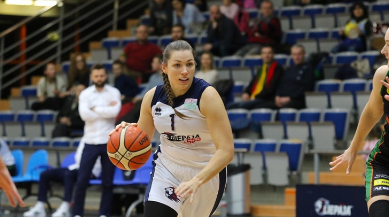 Ilze Gotfrīda 2020. gada 10. janvāra spēlē pret Čehijas vicečempioni "Žabiny Brno". Foto: Ģirts Gertsons