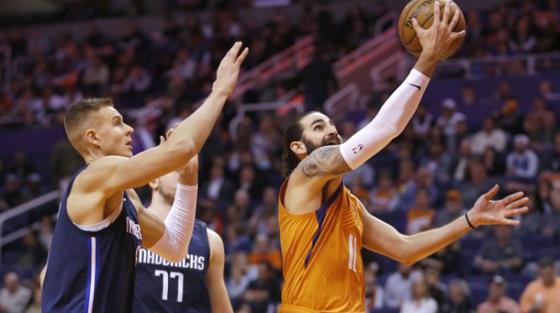 Kristaps Porziņģis iepriekšējā spēlē pret Fīniksu. Foto: AP/Scanpix