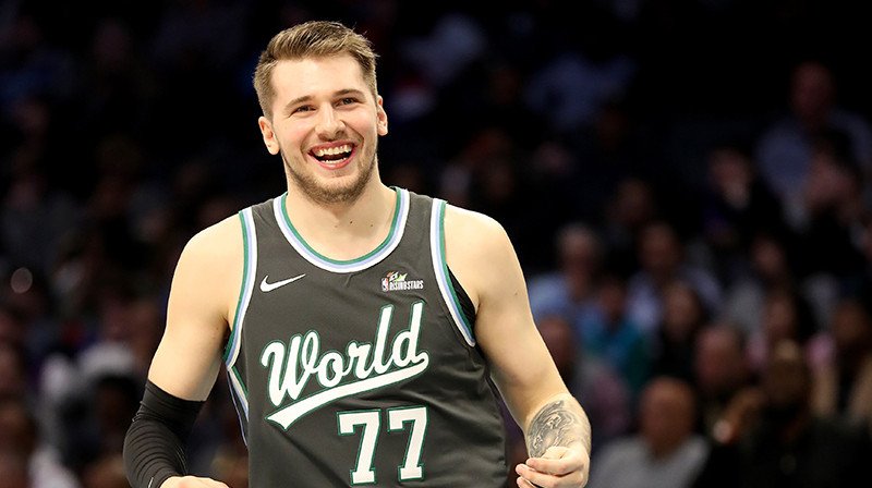 Luka Dončičs uzlecošo zvaigžņu spēlē. Foto: AFP/Scanpix
