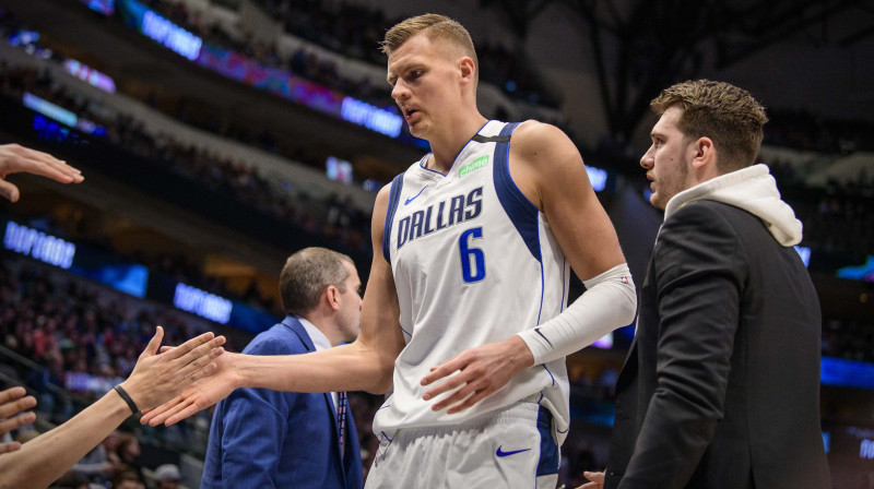 Kristaps Porziņģis un Luka Dončičs. Foto: USA TODAY Sports/scanpix