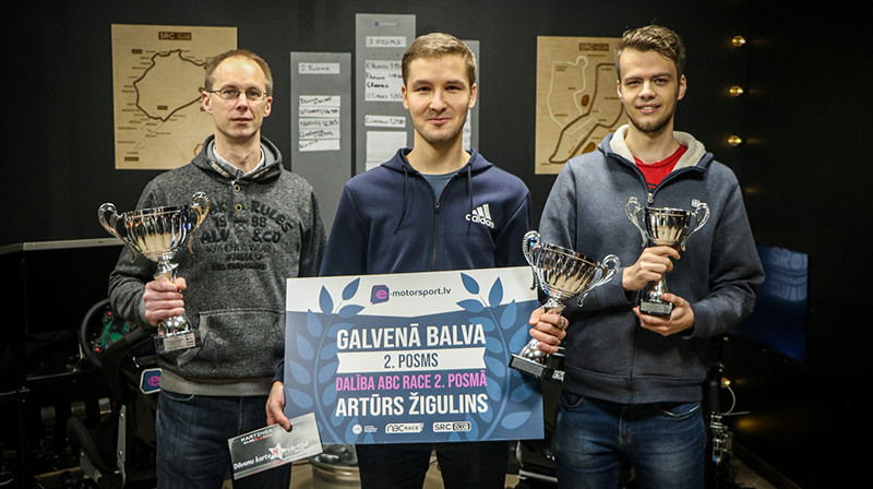 Otrā posma labākie digitālie autosportisti. Publicitātes foto.