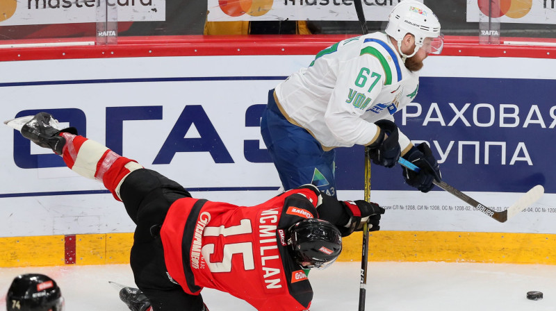 Līnuss Ūmarks pret Brendonu Makmilanu. Foto: Tass/Scanpix