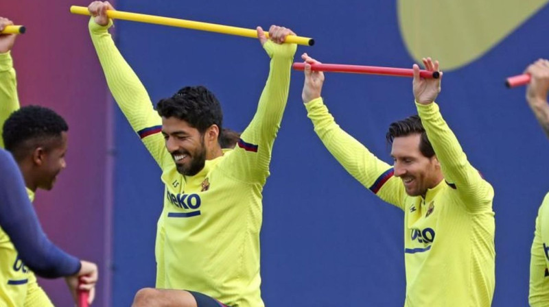 Luiss Svaress un Lionels Mesi. Foto: AFP / Scanpix