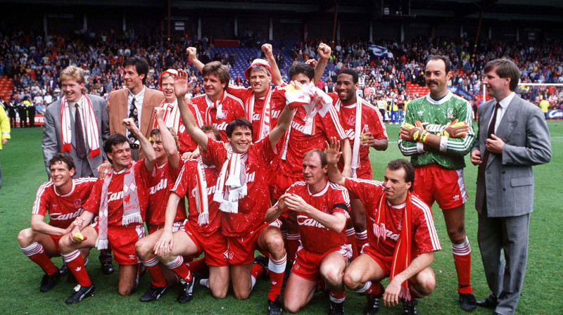 "Liverpool FC". Triumfs 1990.gada čempionātā.