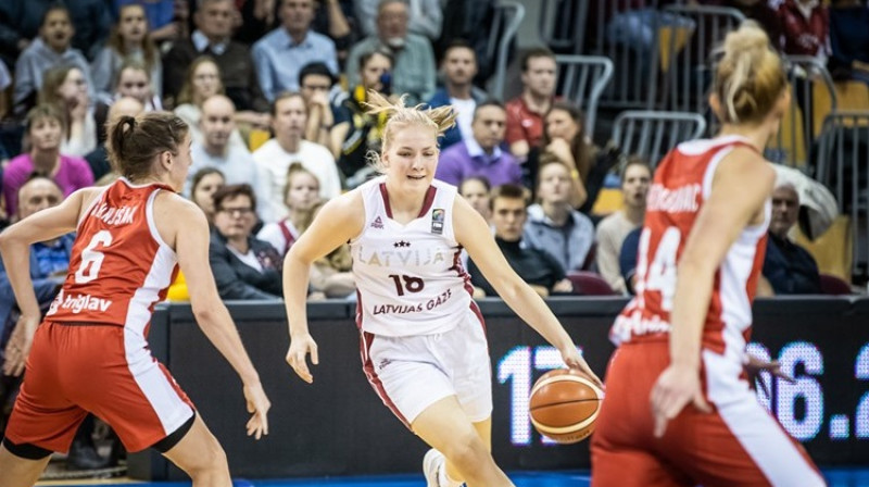 Laura Meldere 18 gadu vecumā debitēja Latvijas valstsvienībā. Foto: FIBA