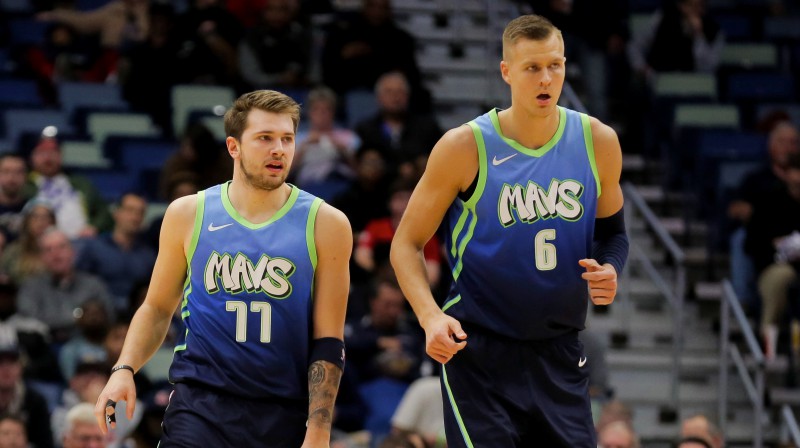 Luka Dončičs un Kristaps Porziņģis. Foto: USA Today Sports/Scanpix