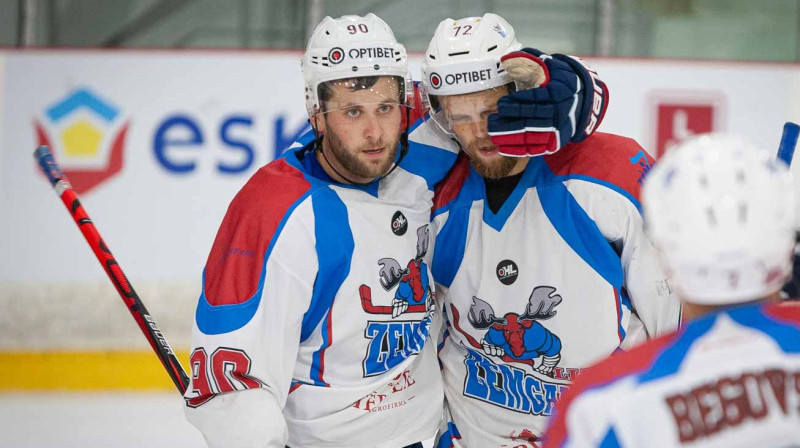 Kirils Tambijevs un Roberts Jekimovs. Foto: Ruslans Antropovs, HK Zemgale/LLU