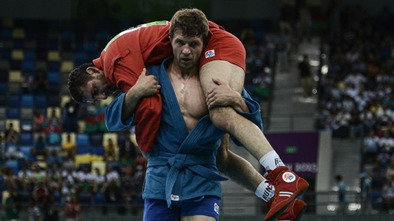 Stepans Popovs un Amils Gasimovs 2015. gadā Baku. Foto: sambo.sport