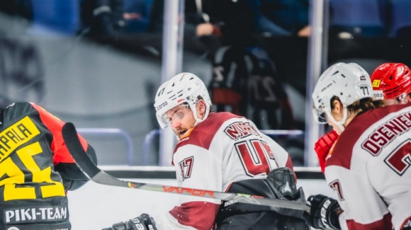 Džordans Marejs (#47) debijas mačā. Foto: dinamoriga.lv