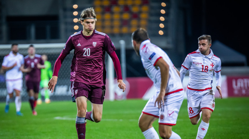 Roberts Uldriķis pret Maltas aizsardzību. Foto: LFF