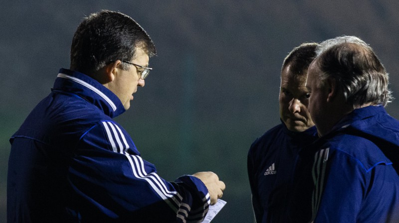 Dainis Kazakevičs ar saviem palīgiem Aleksandru Proskurņinu un Jurģi Pučinsku. Foto: LFF