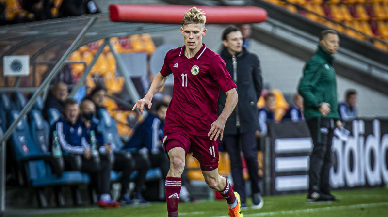 Maksims Toņiševs drīkstēs spēlēt arī šajā ciklā. Foto: LFF
