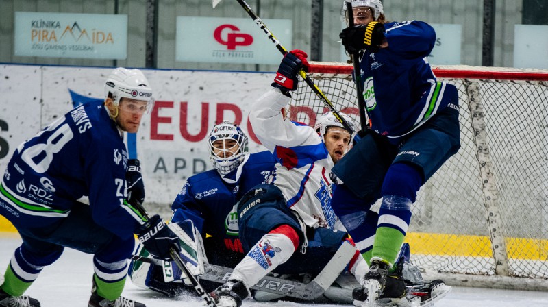 Roberts Jekimovs pie Artūra Šilova vārtiem. Foto: Mogo/LSPA