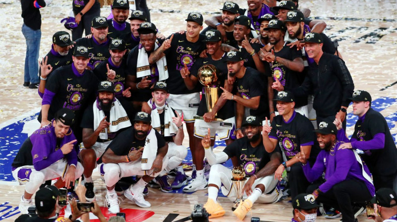 ''Lakers'' izcīnīs titulu arī gaidāmajā sezonā, saka eksperti. Foto: USA Today Sports/Scanpix