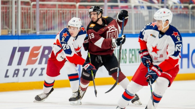 Nikolajs Jeļisejevs iesaistījās spēlē Laura Dārziņa vietā. Foto: Kaspars Volonts/dinamoriga.lv