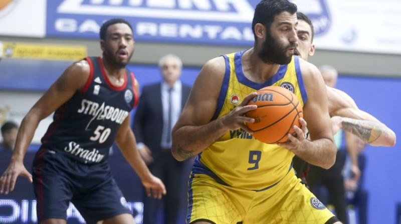 Jannis Burusis ''Peristeri'' formā. Foto: FIBA Champions League
