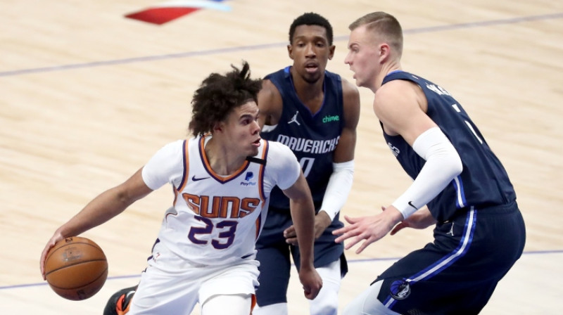 Kristaps Porziņģis spēlē pret Fīniksu. Foto: USA Today Sports/Scanpix