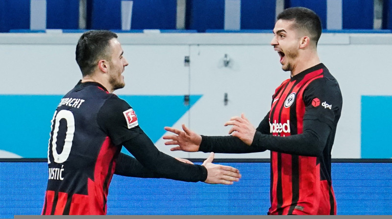 Andrē Silva un Filips Kostičs. Foto: AP/Scanpix.ee