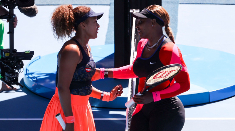 Naomi Osaka un Serēna Viljamsa. Foto: AFP/Scanpix