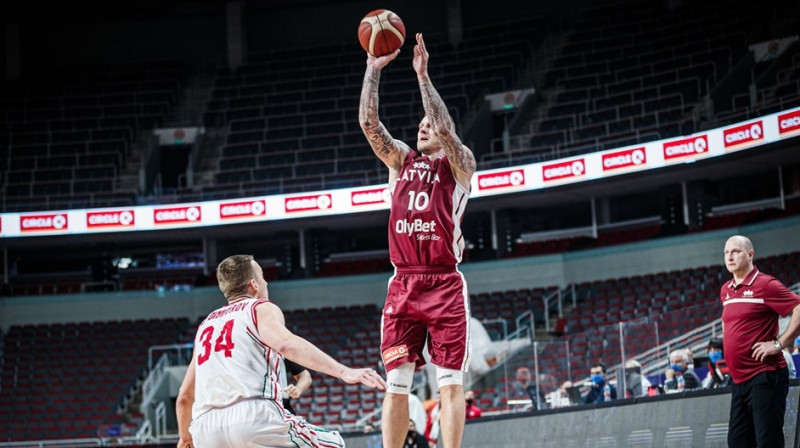 Jānis Timma spēlē pret Bulgāriju. Foto: FIBA
