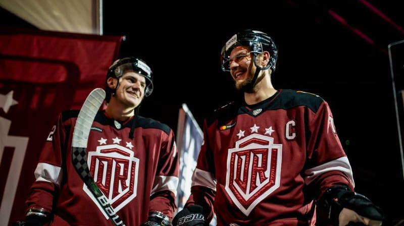 Jānis Švanenbergs un Miks Indrašis. Foto: Kaspars Volonts/dinamoriga.lv