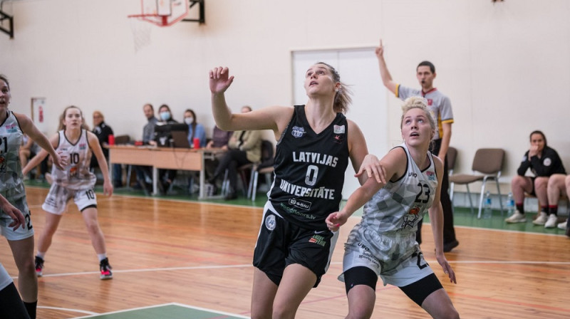 Kitija Štolce un Kristiāna Griščenko. Foto: LSBL