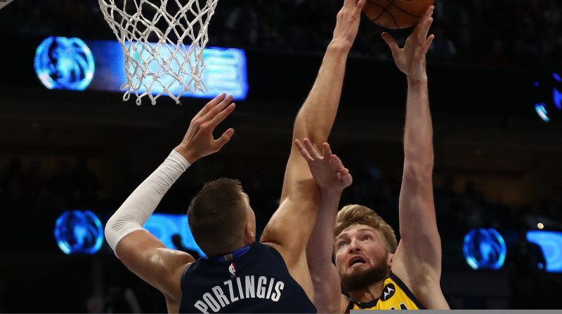Kristaps Porziņģis un Domants Sabonis. Foto: AFP/Scanpix
